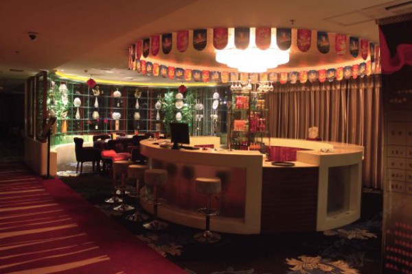 成都夏季必体验：茶馆乘凉养生之旅(成都茶馆喝茶)